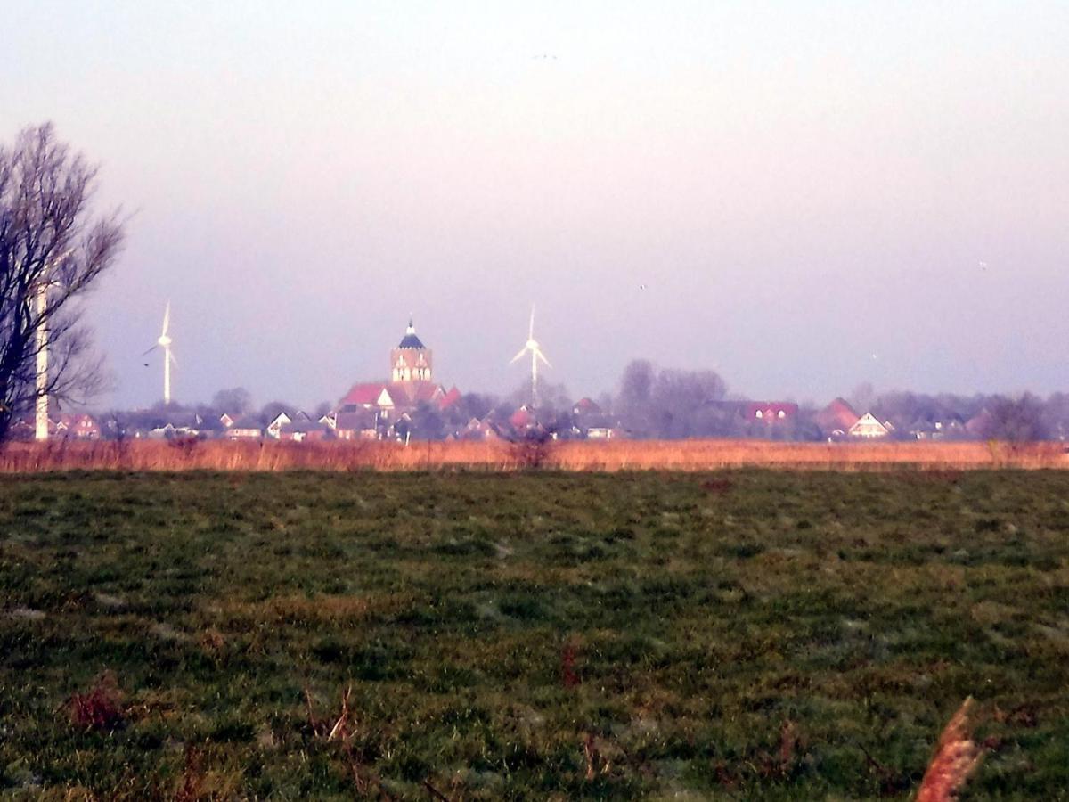 *Engels - Ferienwohnungen Krummhörn Exteriör bild